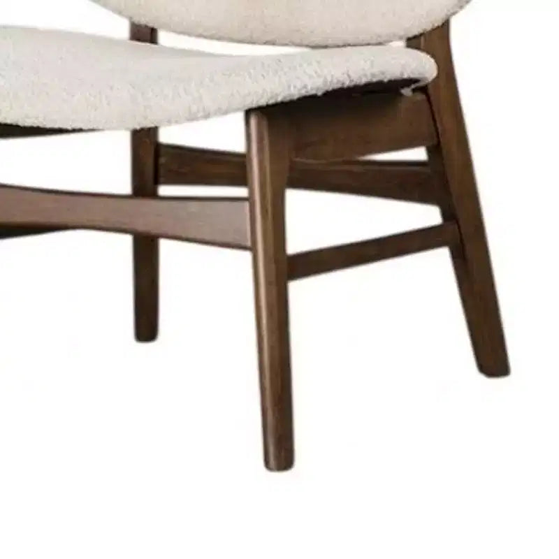 Poltrona con schienale a orecchioni, Tessuto bouclé beige, Struttura in legno noce marrone